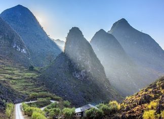 Cẩm nang du lịch Đông Bắc tự túc chi tiết từ A – Z cho người mới Cẩm nang du lịch Đông Bắc tự túc chi tiết từ A - Z cho người mới